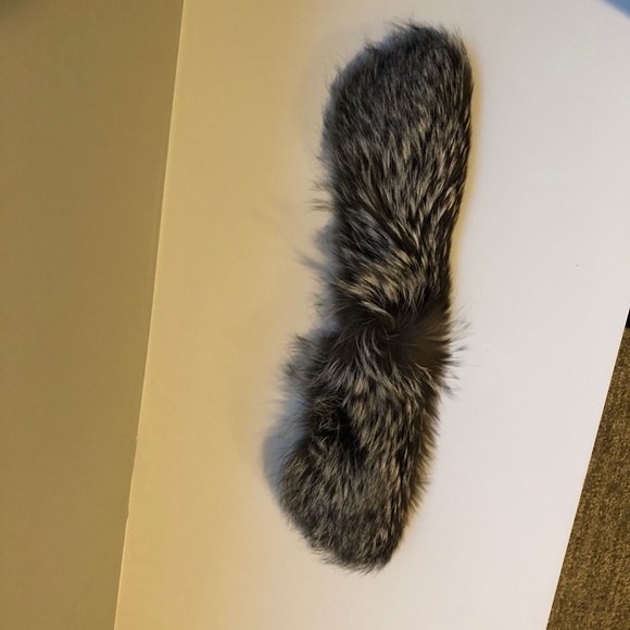 Marlowe fur wrap - Picture 2 of 5